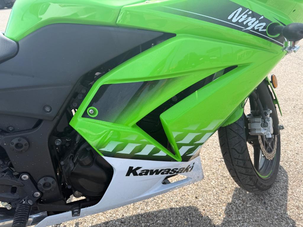 2010 Kawasaki Ninja 250r - $3,995