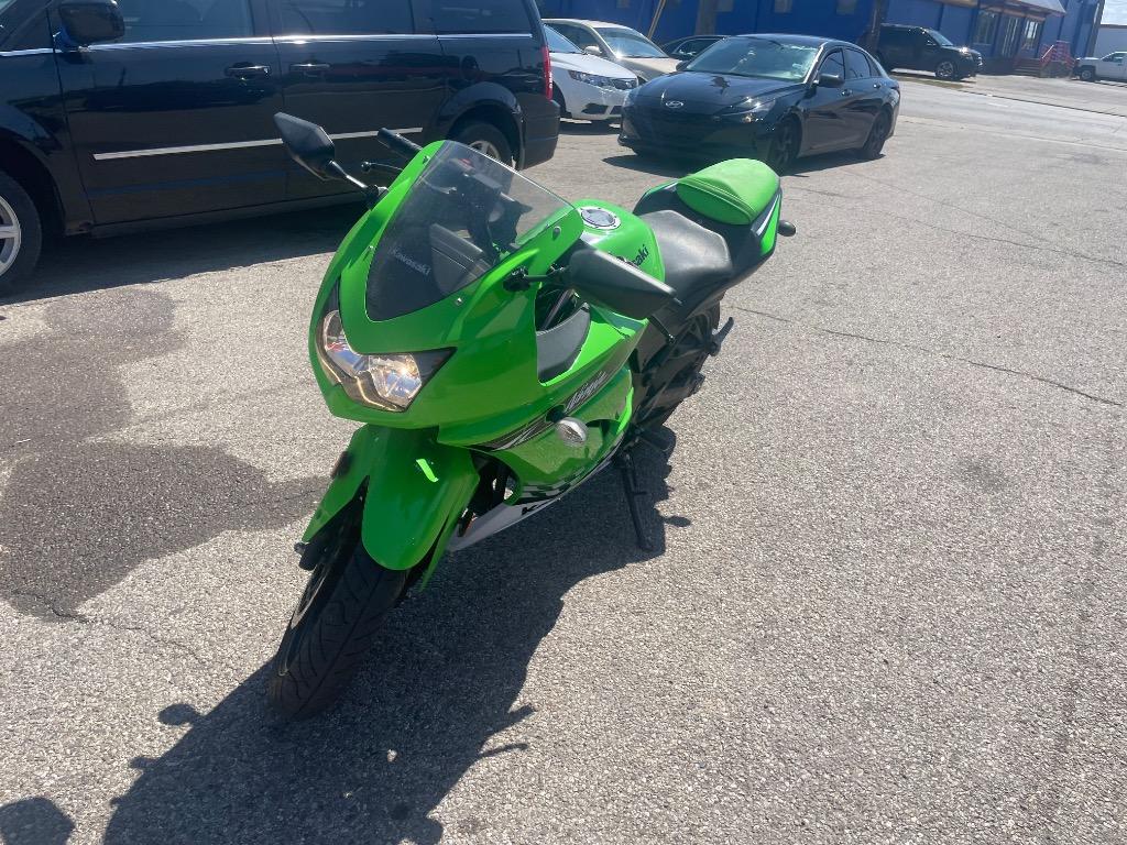 2010 Kawasaki Ninja 250r - $3,995
