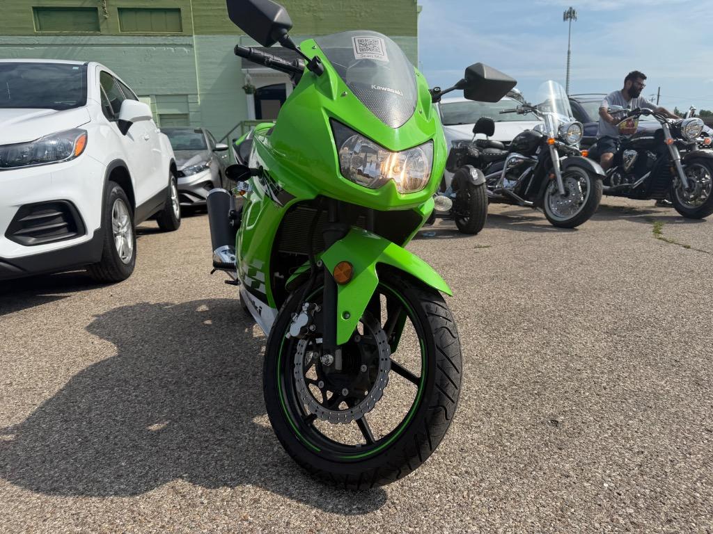 2010 Kawasaki Ninja 250r - $3,995