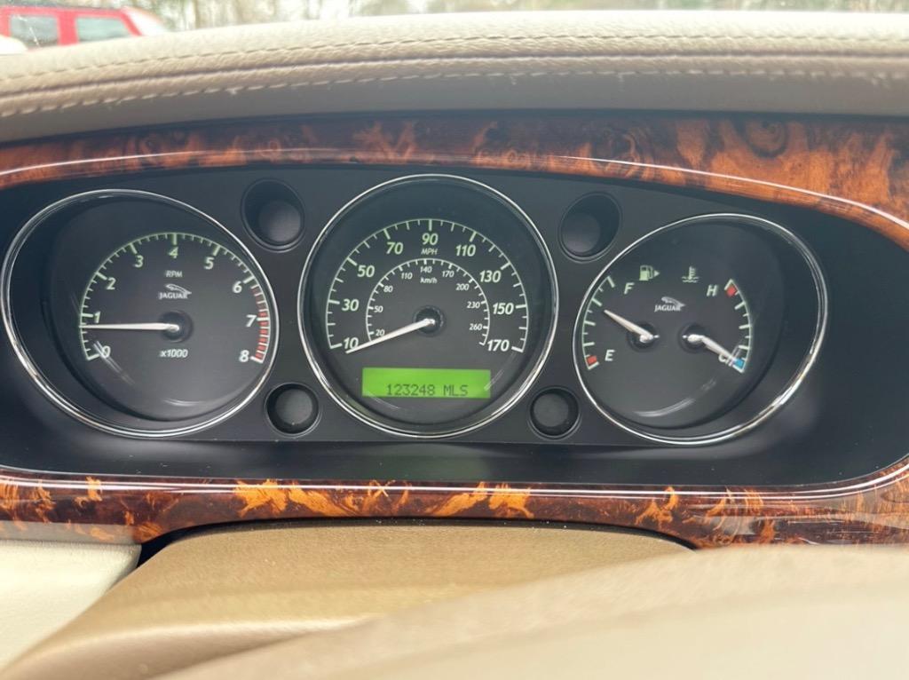 2006 Jaguar XJ - $5,999