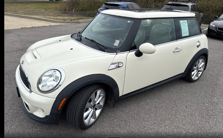 2011 MINI Cooper S photo