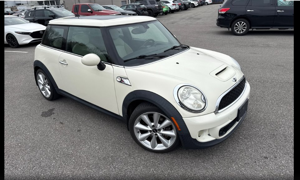 2011 MINI Cooper S photo