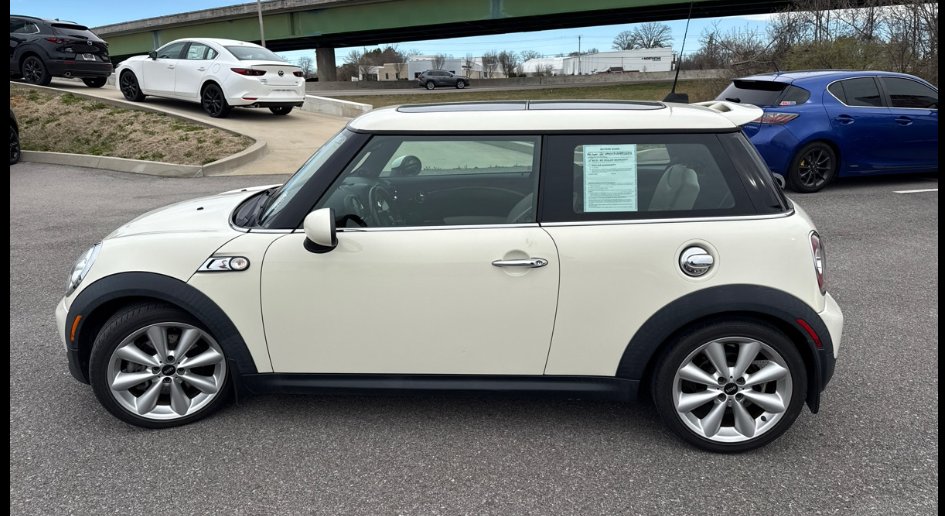 2011 MINI Cooper S photo