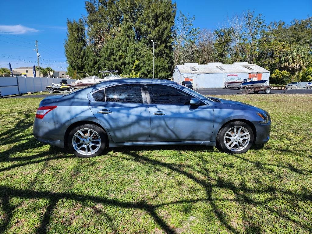 2010 Nissan Maxima 3.5 SV photo