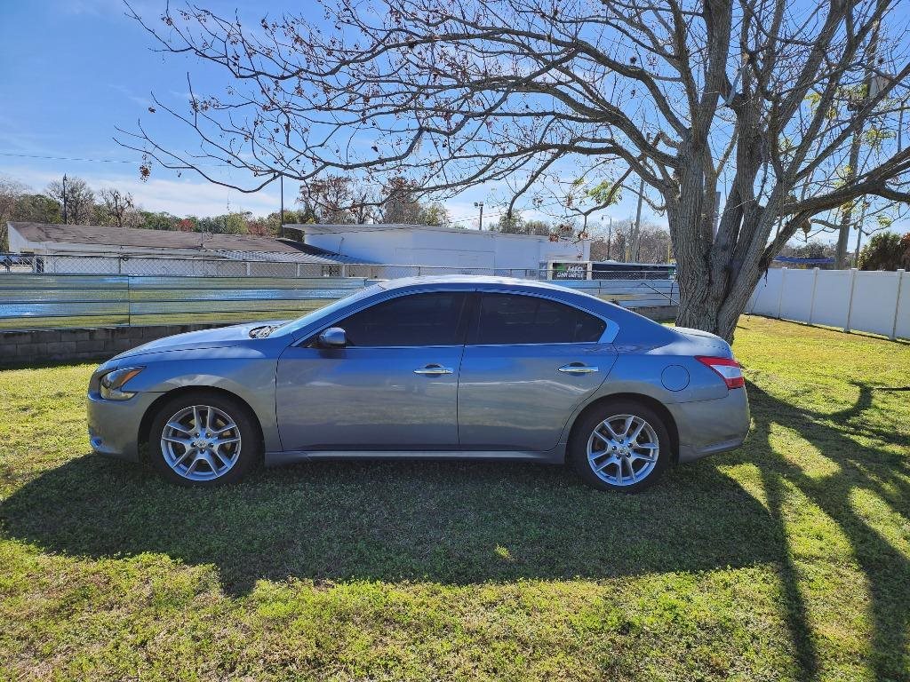 2010 Nissan Maxima 3.5 SV photo