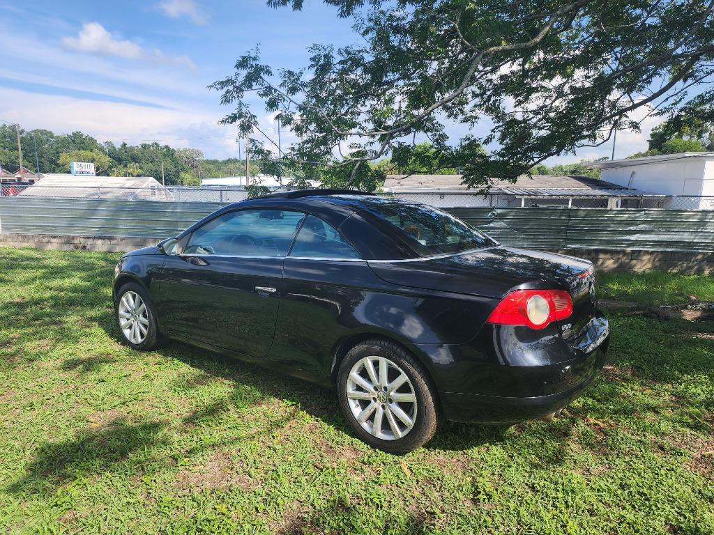 2009 Volkswagen Eos - $5,500