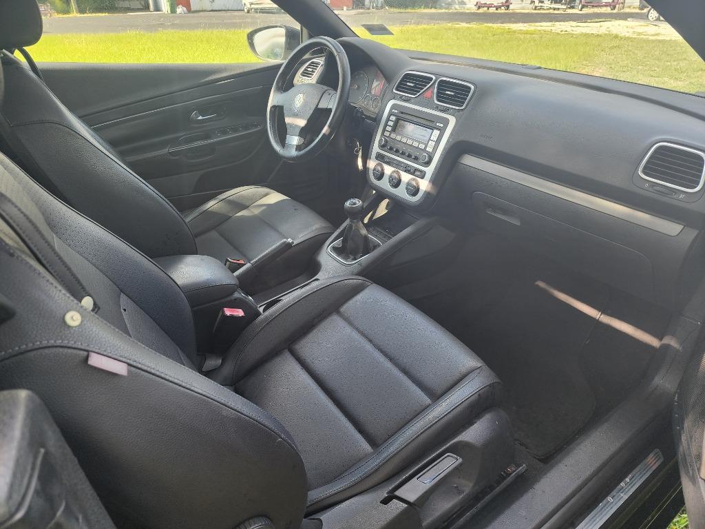 2009 Volkswagen Eos - $5,500