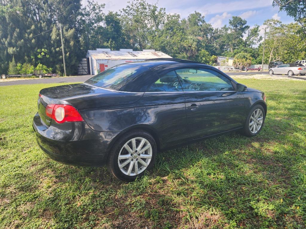 2009 Volkswagen Eos - $5,500