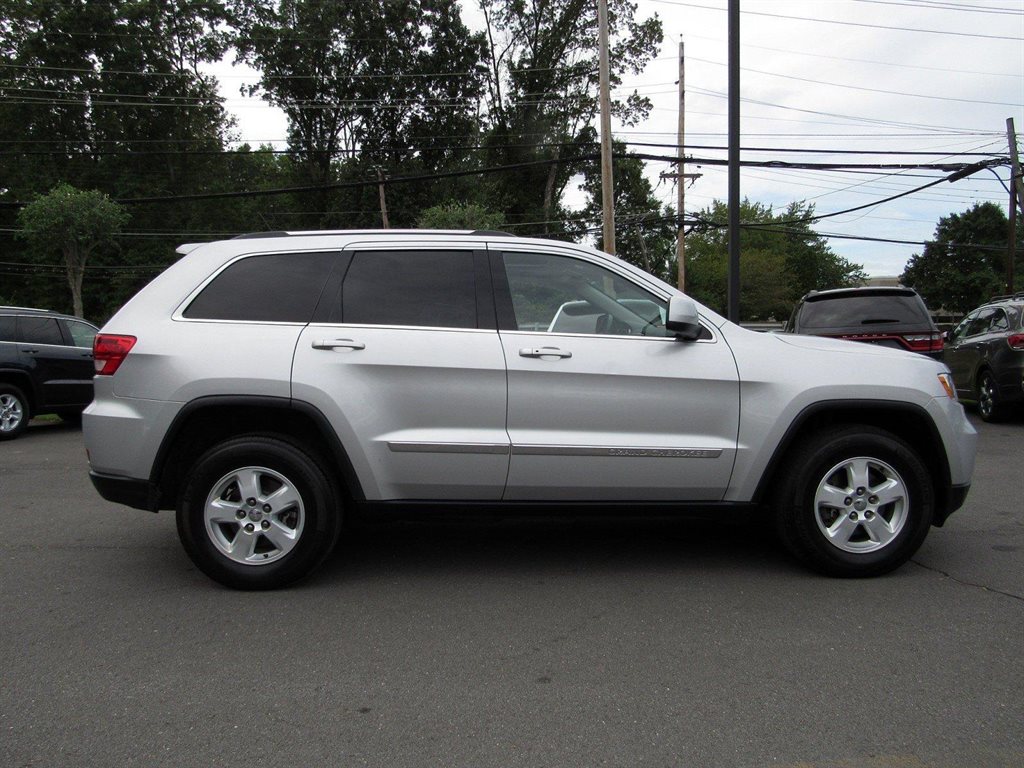 2012 Jeep Grand Cherokee Laredo photo