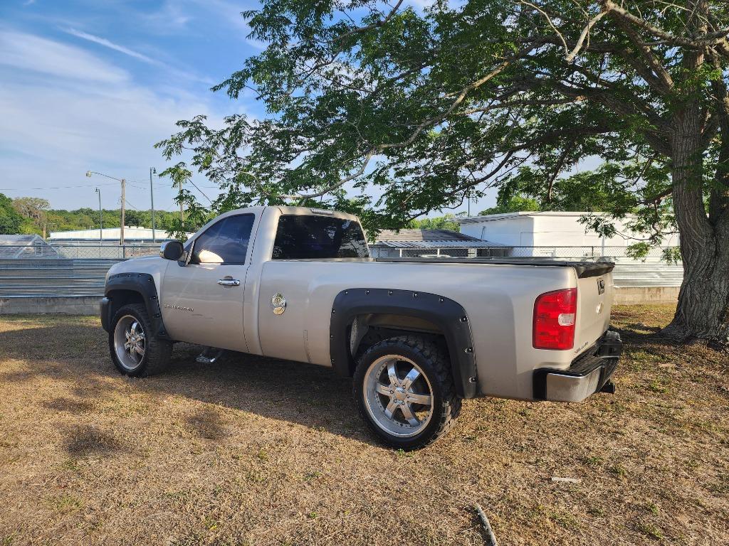 2007 Chevrolet Silverado 1500 Work Truck photo