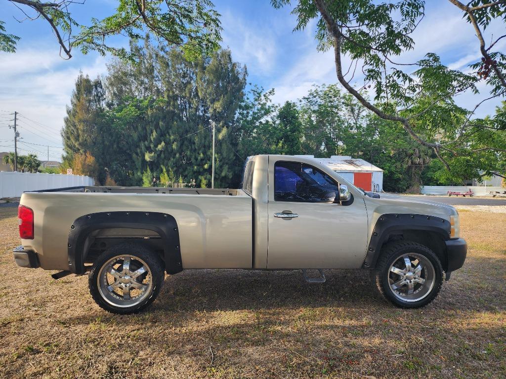 2007 Chevrolet Silverado 1500 Work Truck photo