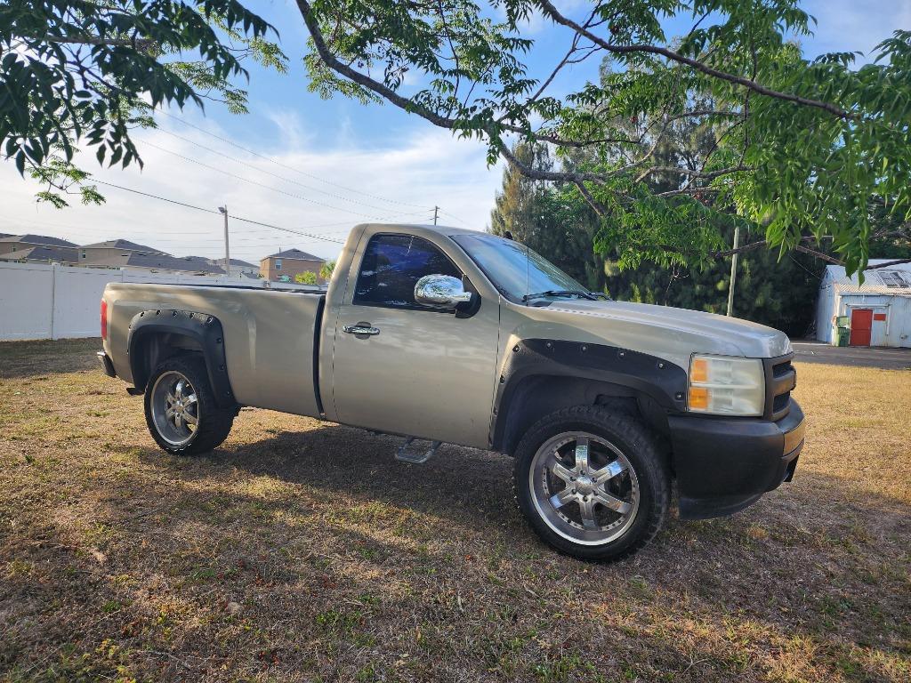2007 Chevrolet Silverado 1500 Work Truck photo