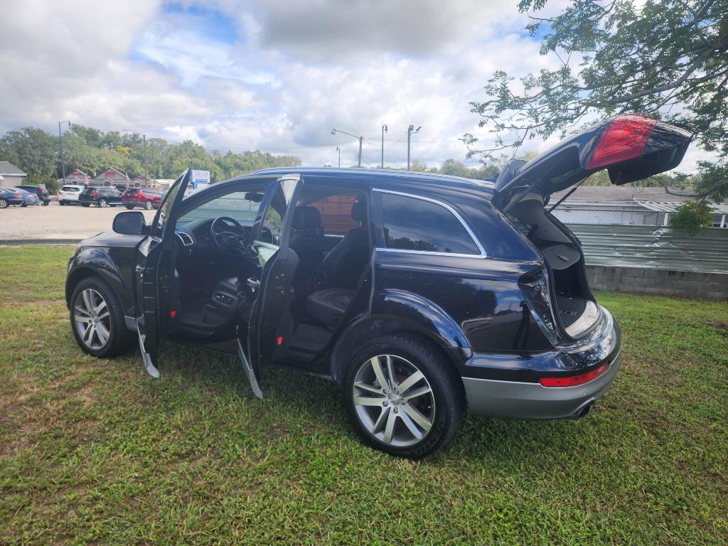 2013 Audi Q7 - $9,000