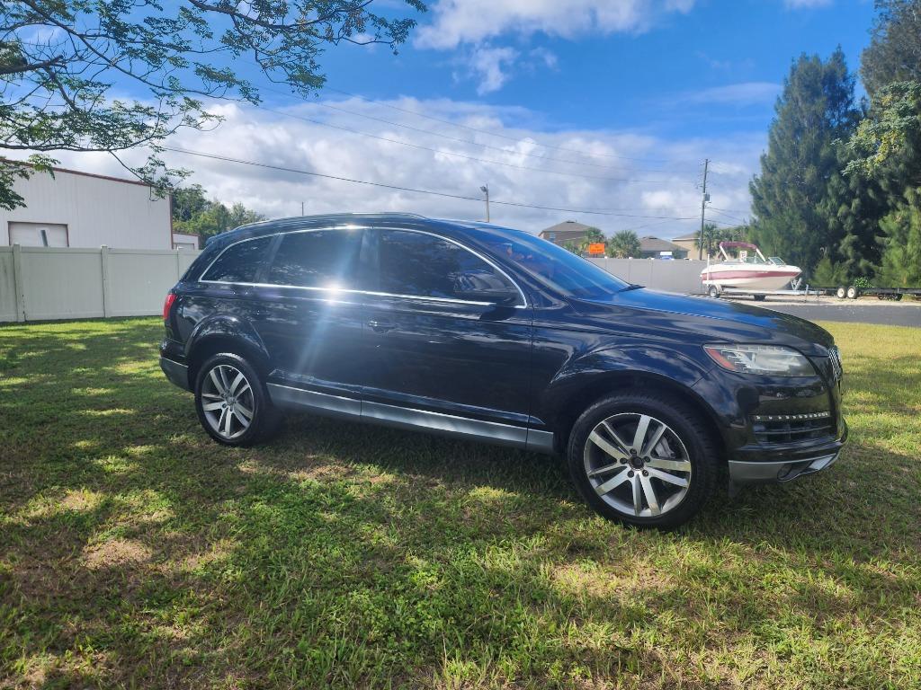 2013 Audi Q7 - $9,000