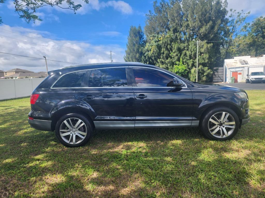 2013 Audi Q7 - $9,000
