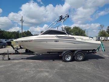 2009 SEA RAY 210 Bowrider - $23,500