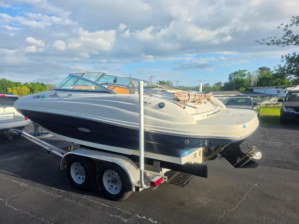 2007 SEA RAY 200 Sundeck - $12,500