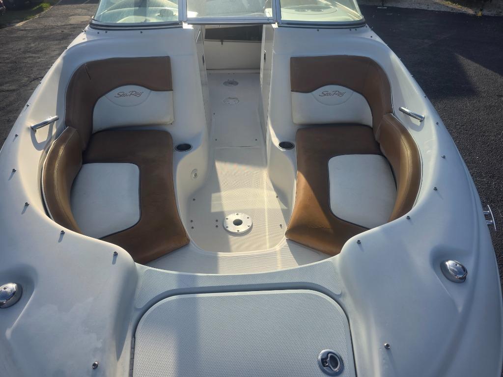 2007 SEA RAY 200 Sundeck - $12,500
