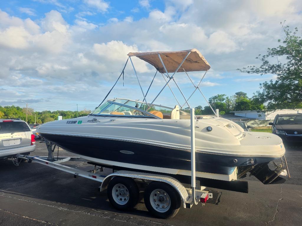 2007 SEA RAY 200 Sundeck - $12,500