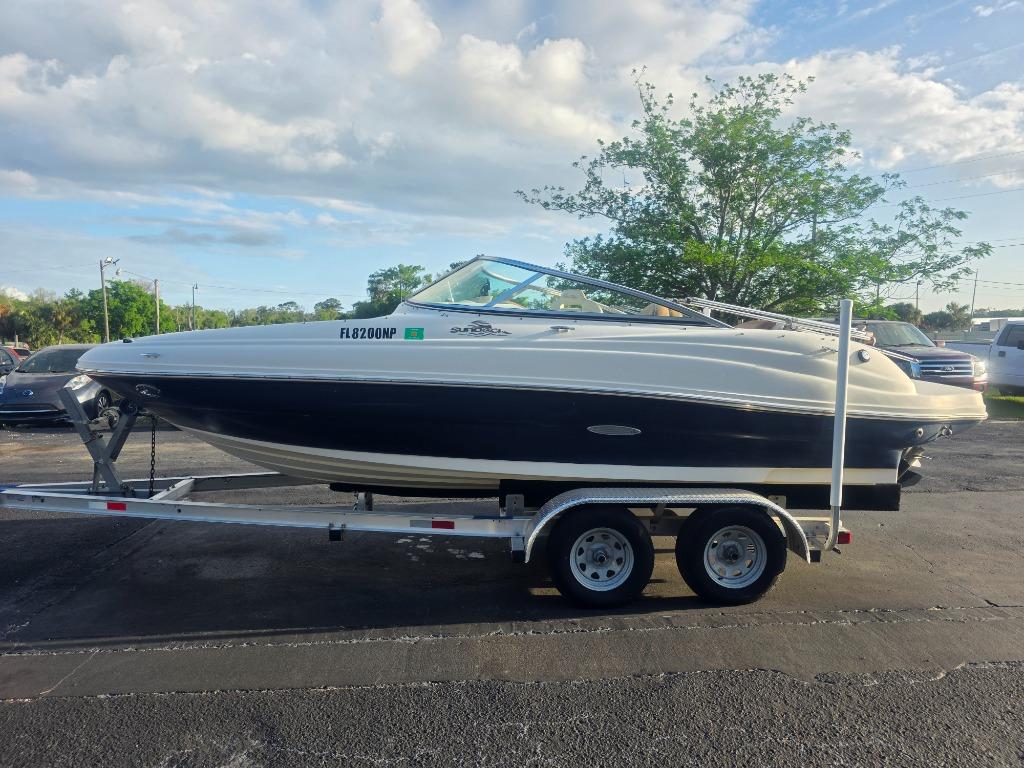 2007 SEA RAY 200 Sundeck - $12,500