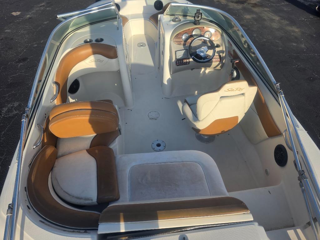 2007 SEA RAY 200 Sundeck - $12,500