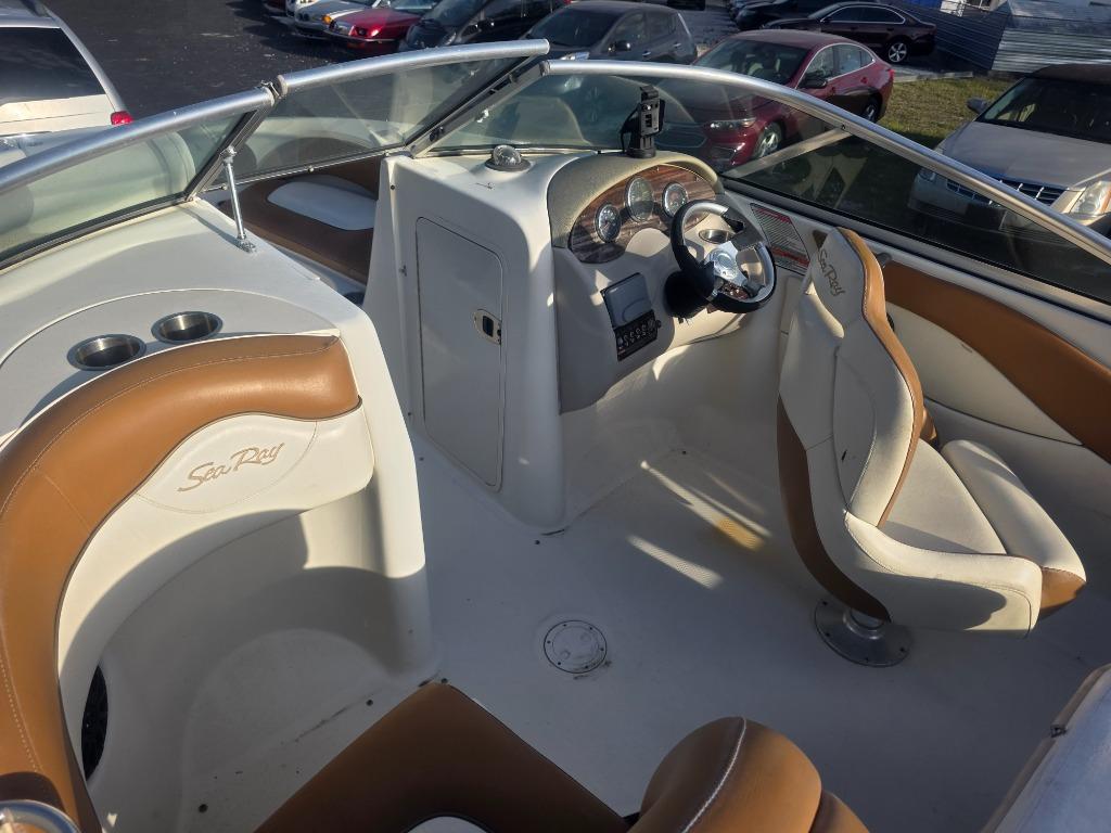 2007 SEA RAY 200 Sundeck - $12,500