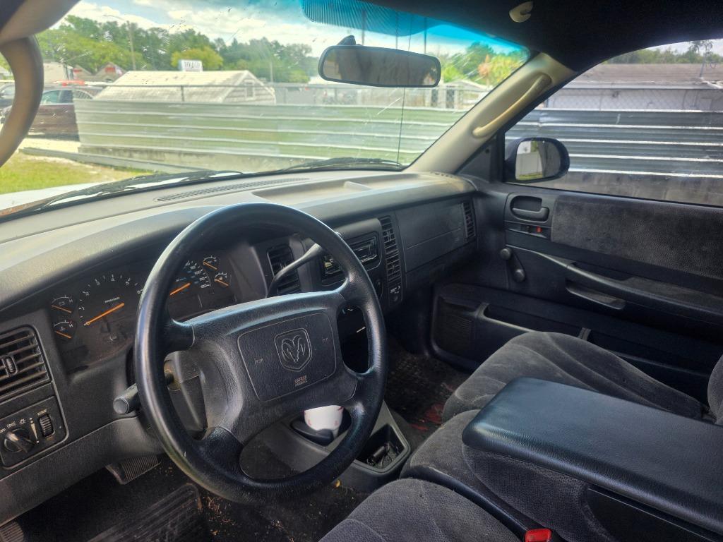 2001 Dodge Dakota - $4,500