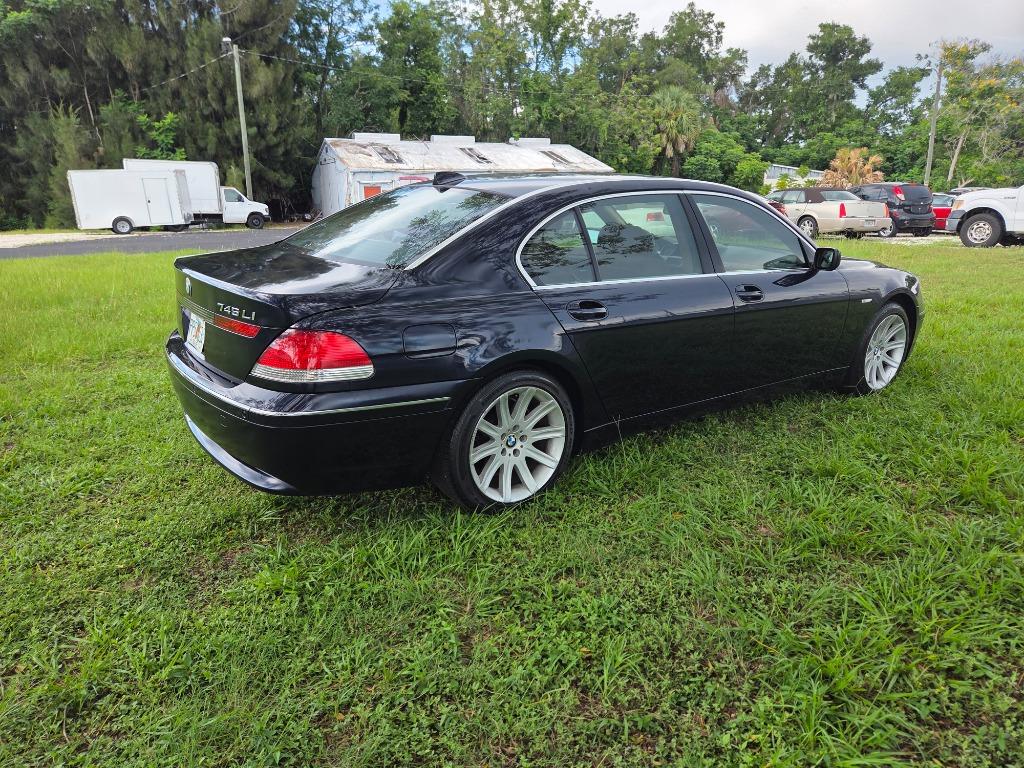 2005 BMW 7 Series - $9,500
