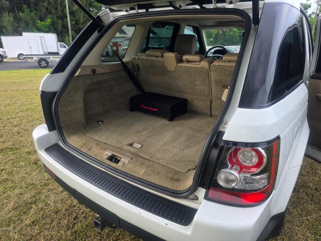 2013 Land Rover Range Rover Sport - $12,500