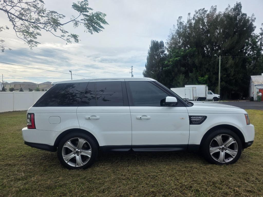 2013 Land Rover Range Rover Sport - $12,500