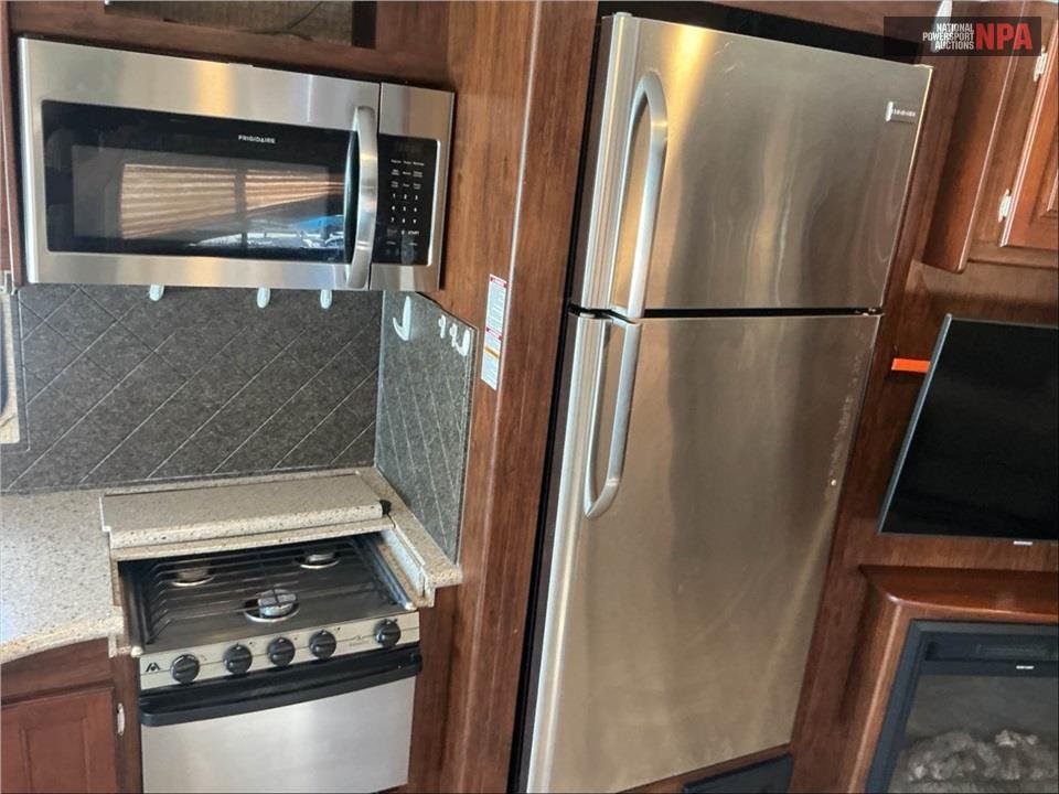 2016 Coachmen/Forrest RIV M-35 LS Mirada Serie - $25,000