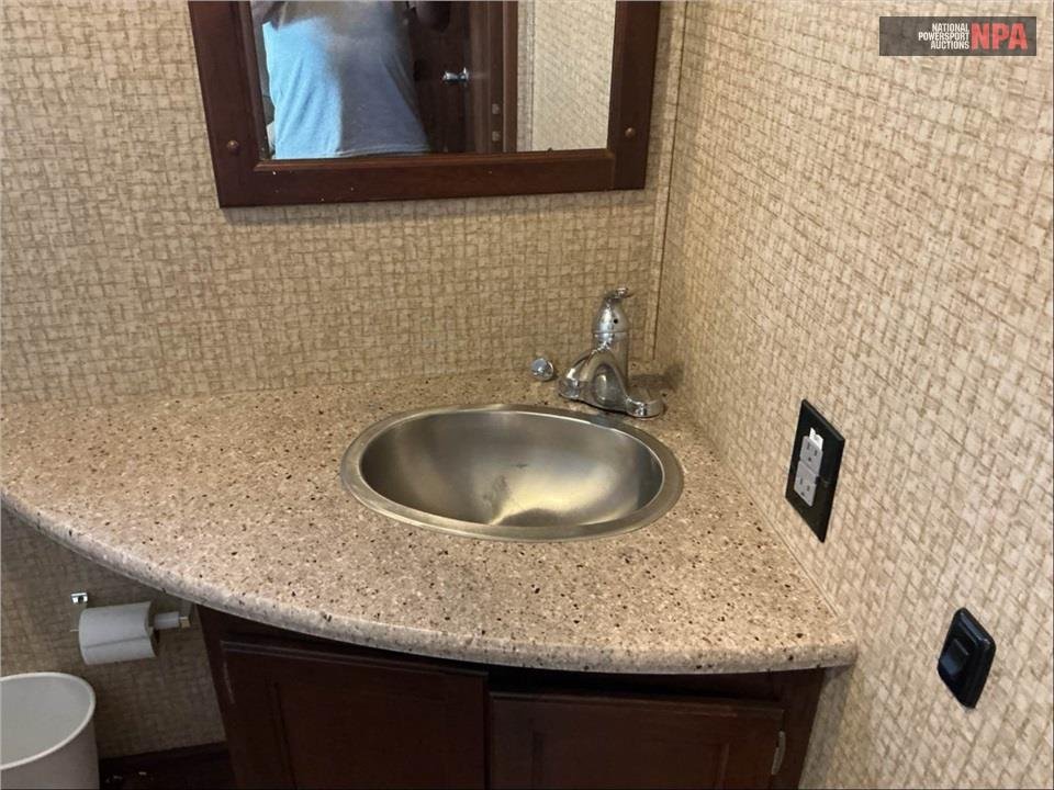 2016 Coachmen/Forrest RIV M-35 LS Mirada Serie - $25,000