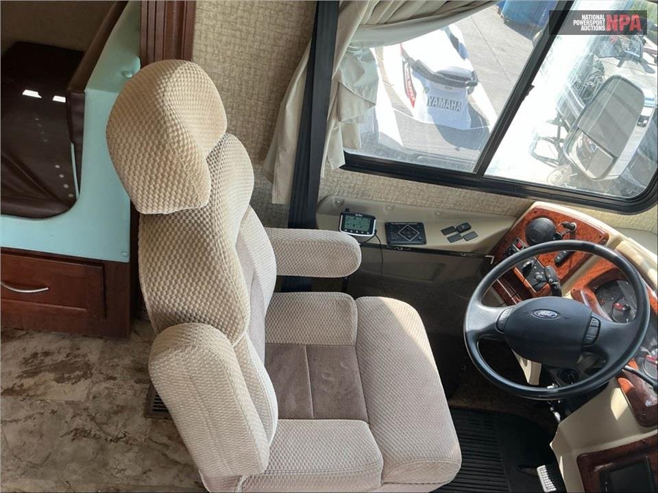 2016 Coachmen/Forrest RIV M-35 LS Mirada Serie - $25,000