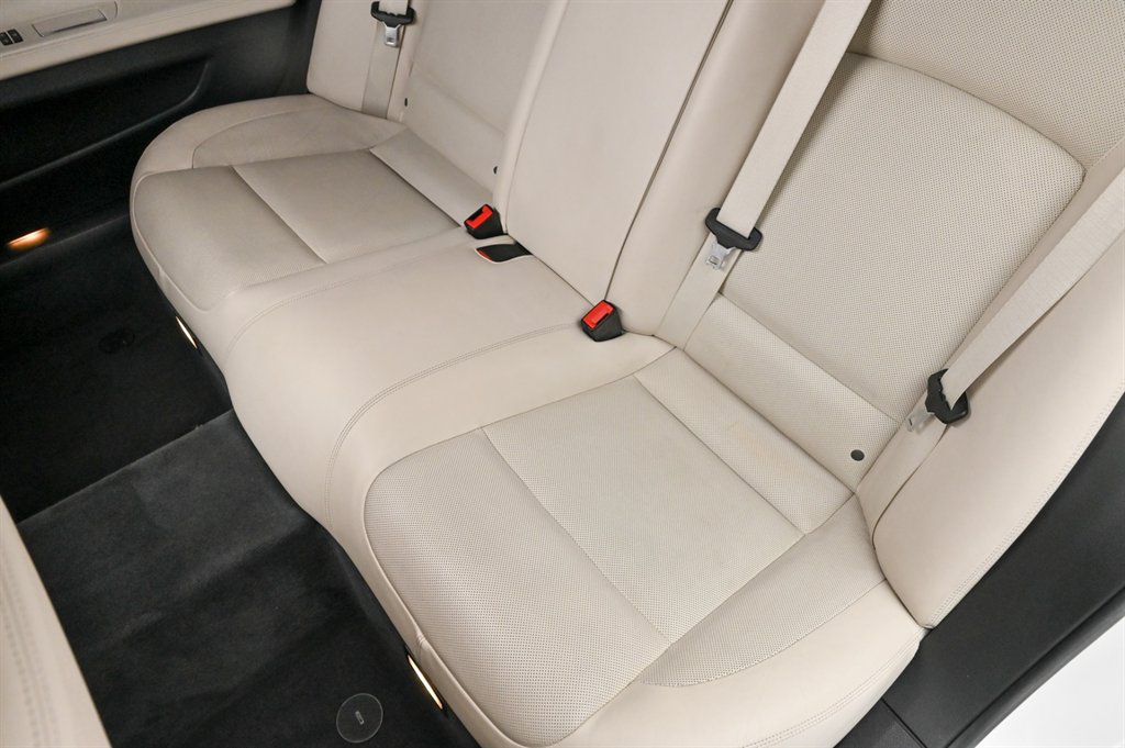 2013 BMW 7 Series - $22,500