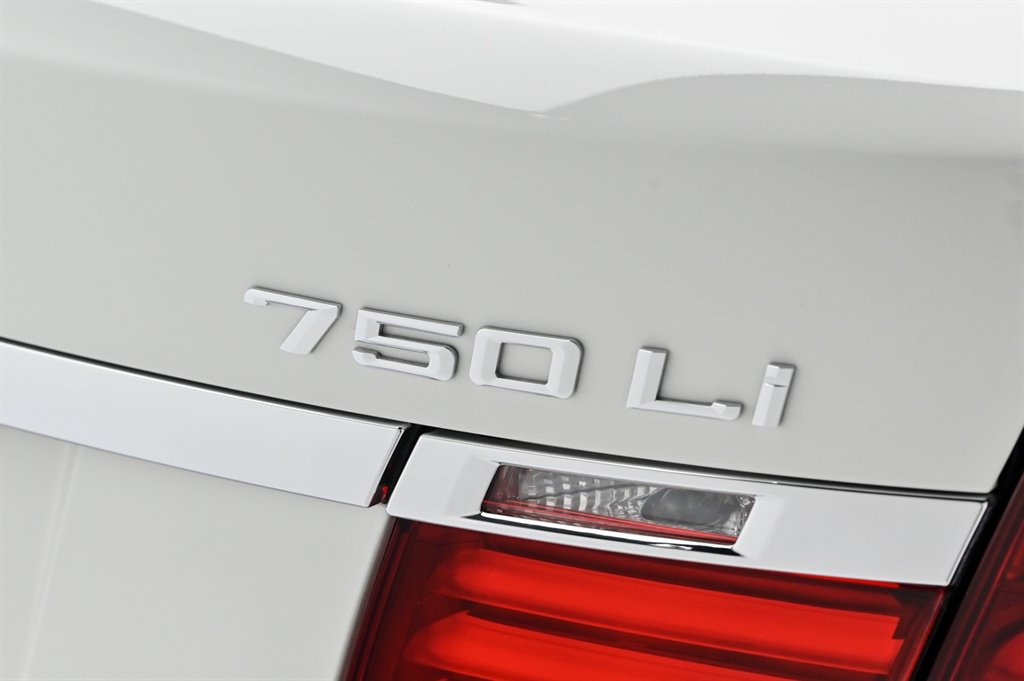2013 BMW 7 Series - $22,500