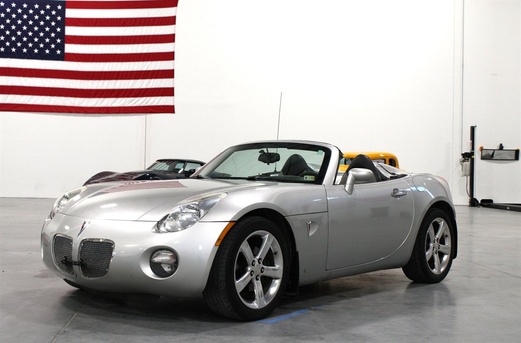 2008 Saturn SKY - $9,500