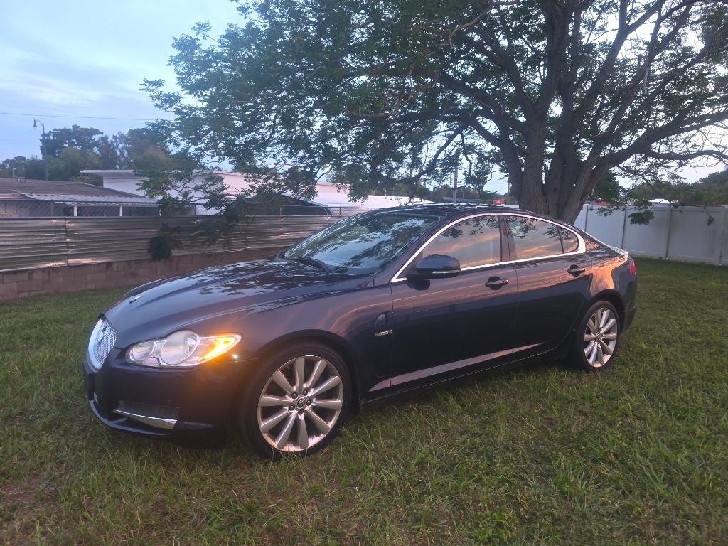 2011 Jaguar XF - $9,500
