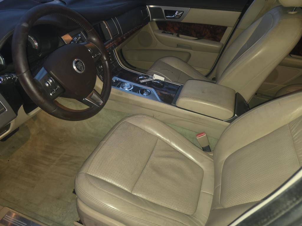 2011 Jaguar XF - $9,500