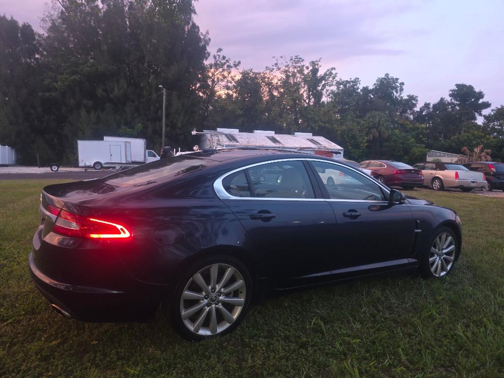2011 Jaguar XF - $9,500