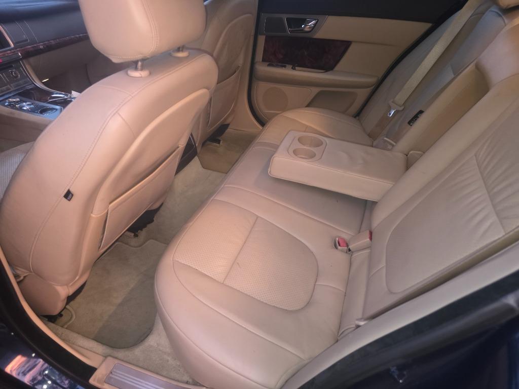 2011 Jaguar XF - $9,500