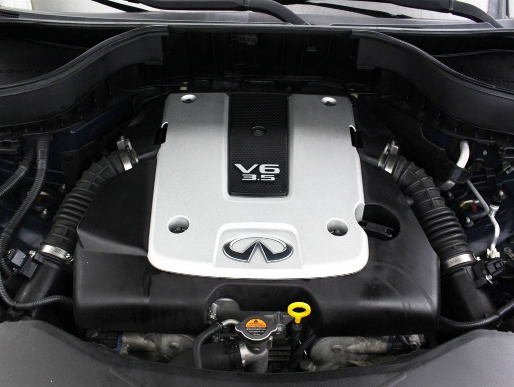 2011 Infiniti FX35 photo
