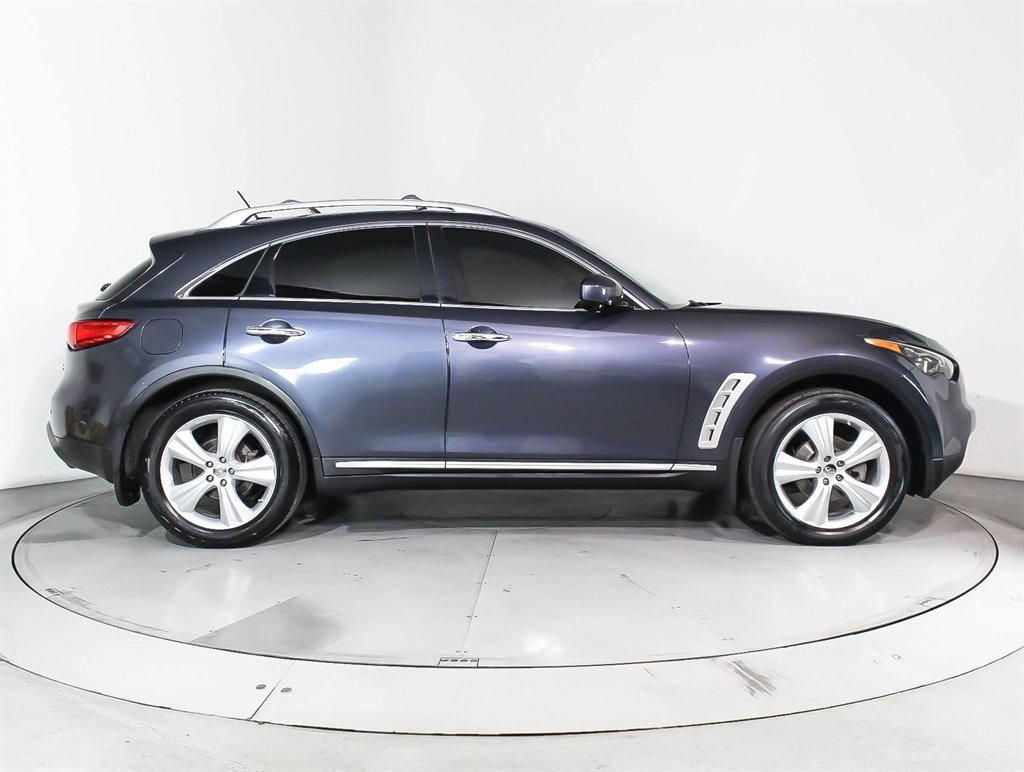 2011 Infiniti FX35 photo
