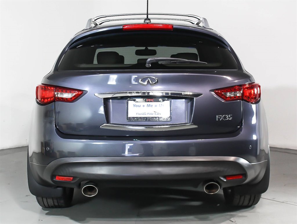 2011 Infiniti FX35 photo