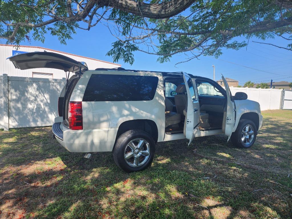 2011 Chevrolet Suburban LTZ 1500 photo