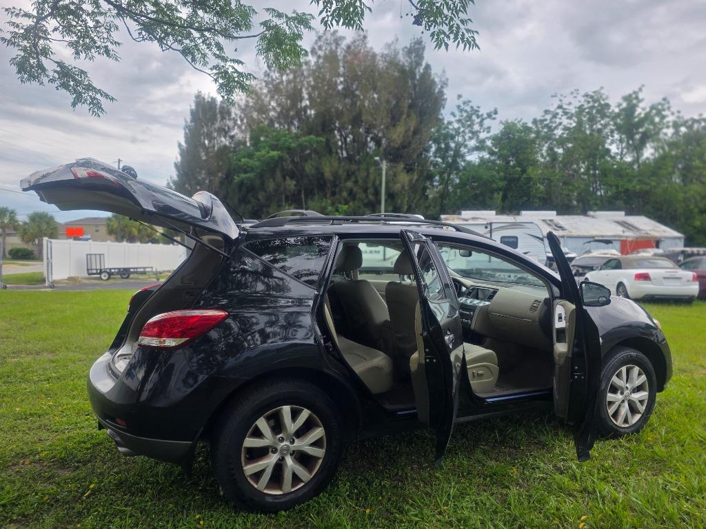 2012 Nissan Murano - $8,500