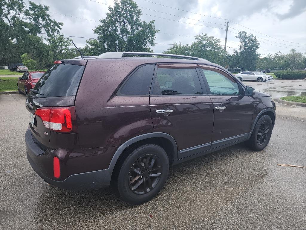 2015 Kia Sorento - $7,500