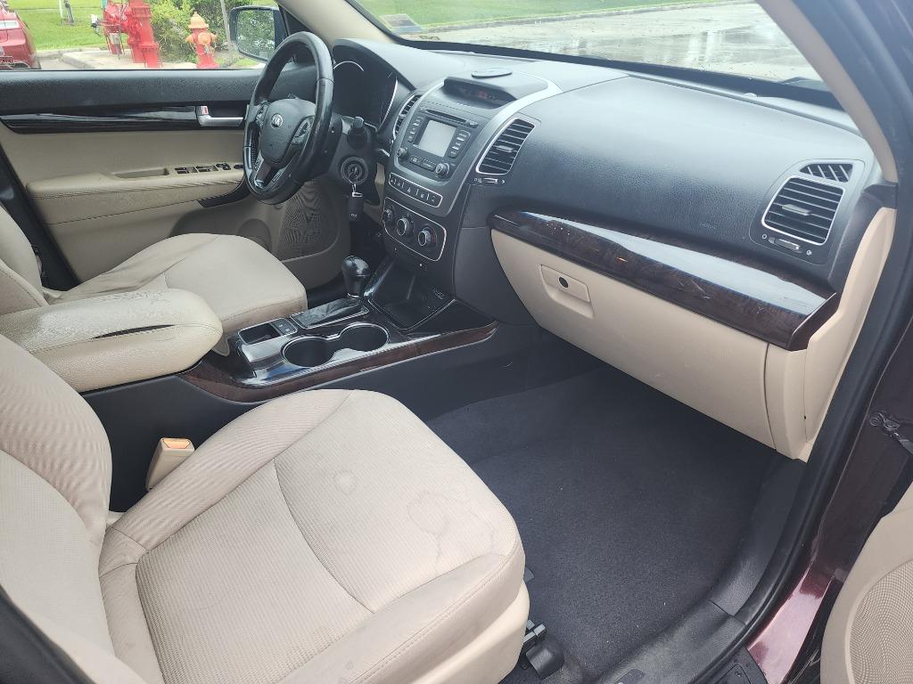 2015 Kia Sorento - $7,500