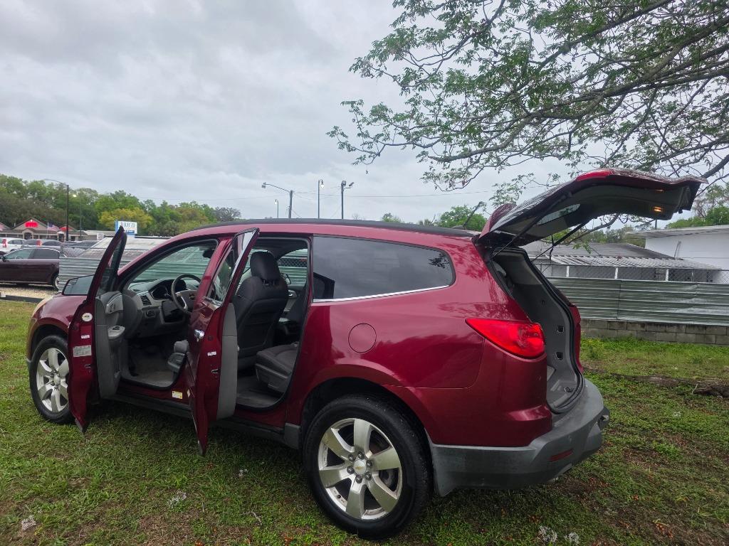 2010 Chevrolet Traverse - $6,500