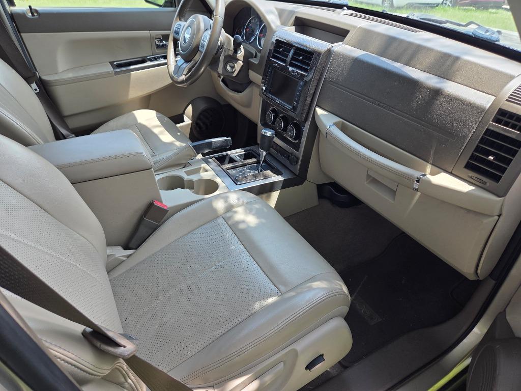2011 Jeep Liberty - $8,500