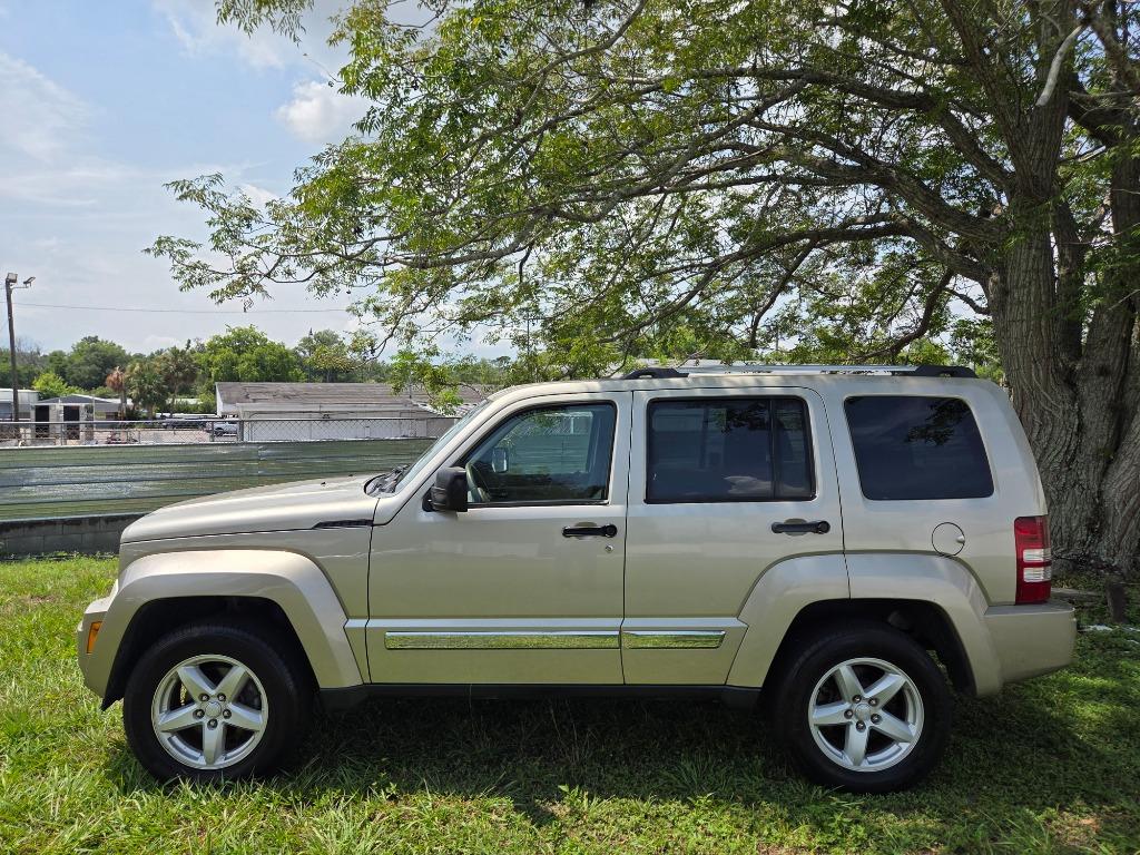 2011 Jeep Liberty - $8,500